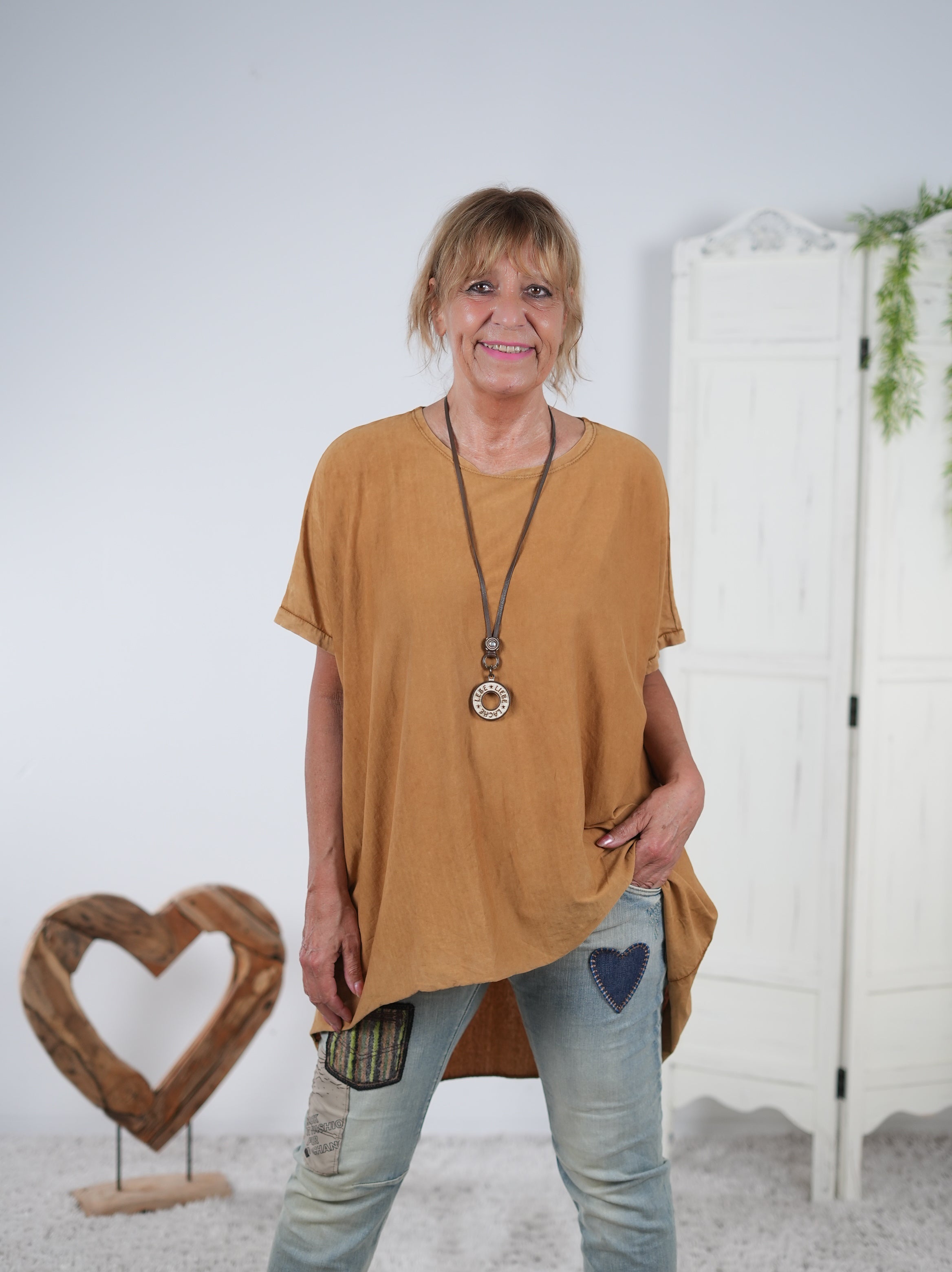 oversize Basic Shirt im Vokuhila Schnitt One Size (ca Gr. 42 44 "oversize"-48 50) Curry