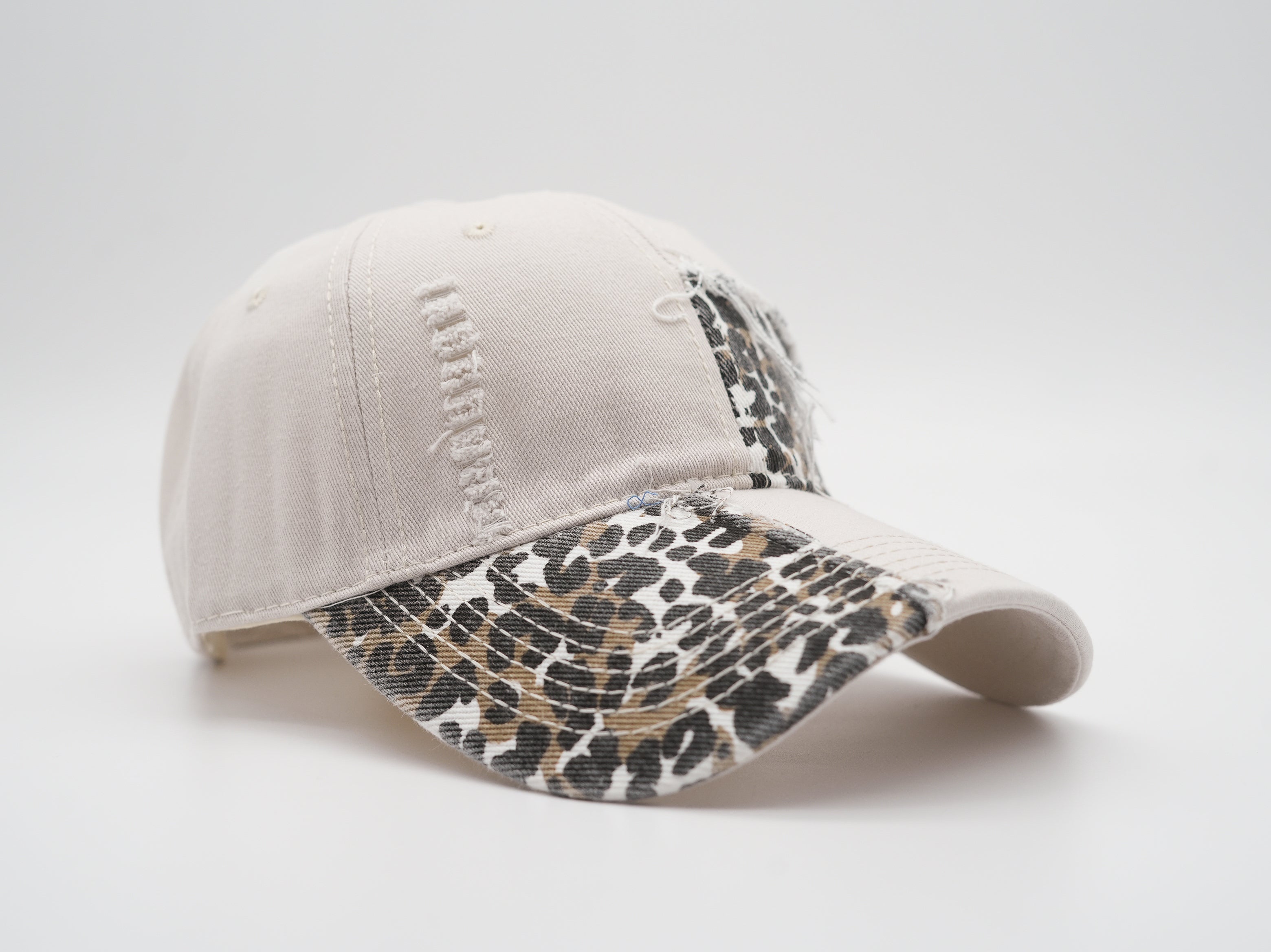 Cap mit Leo Akzenten Beige