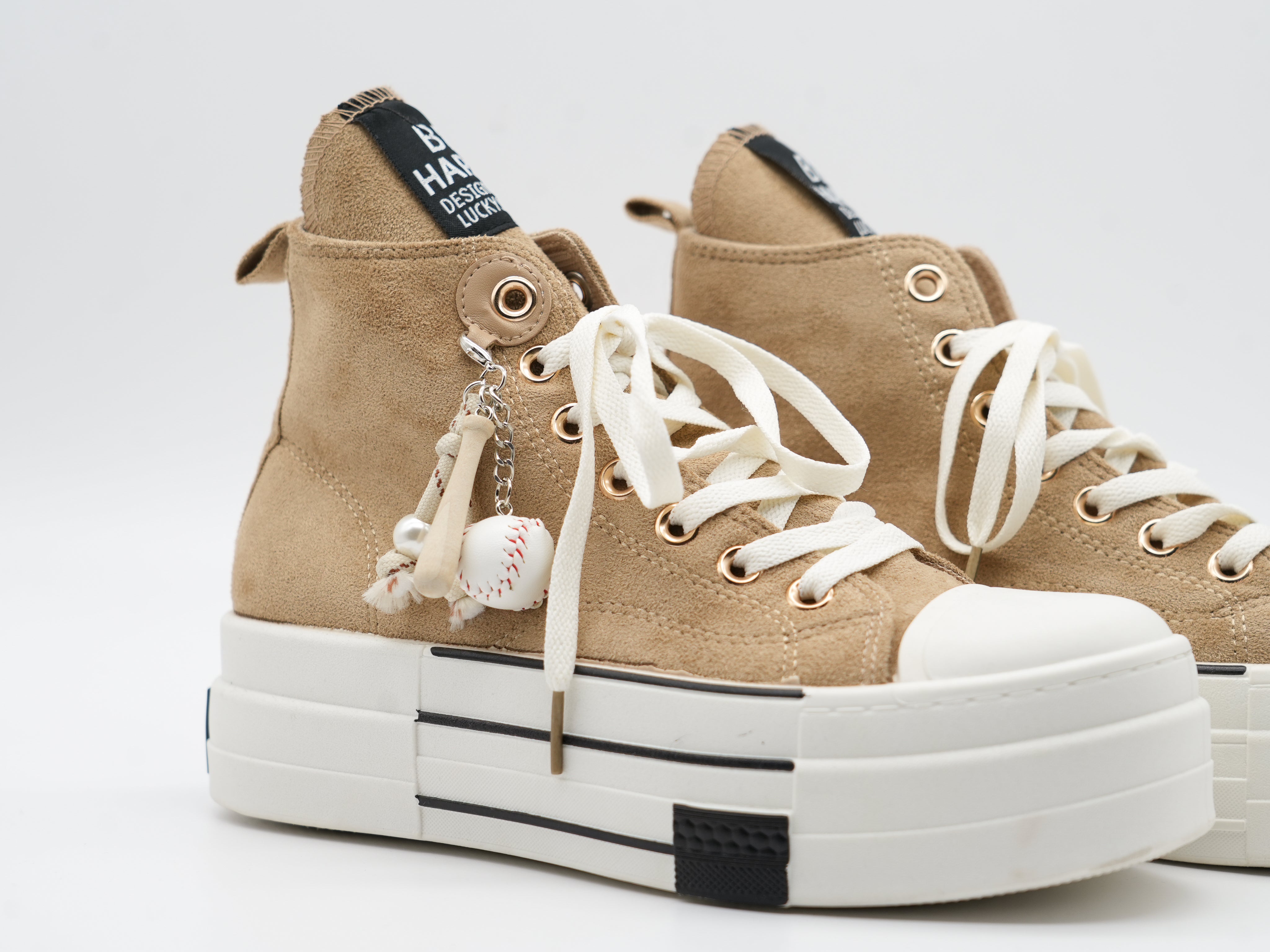 Sneaker ~base~