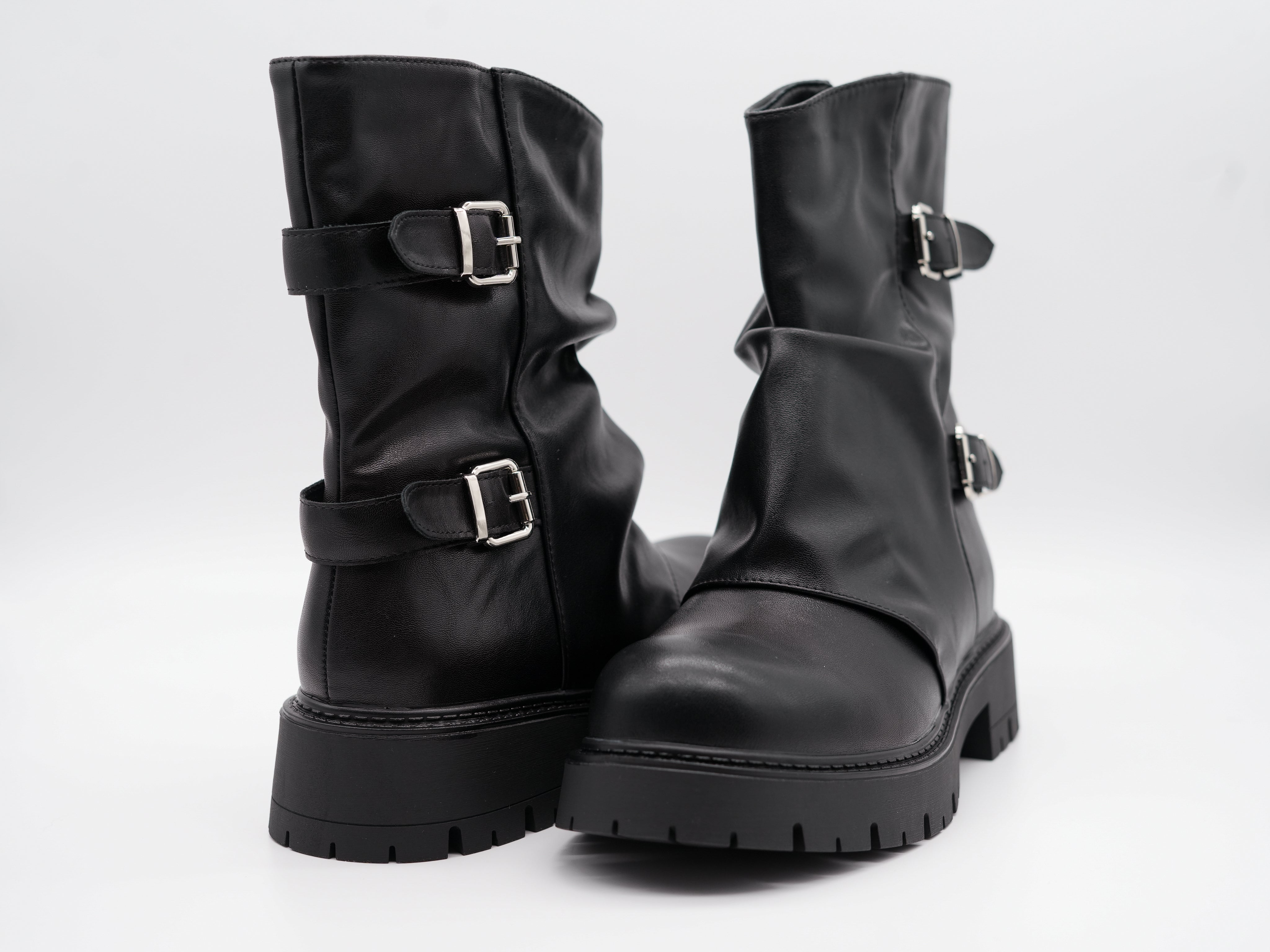 Boots ~clasp~ Schwarz