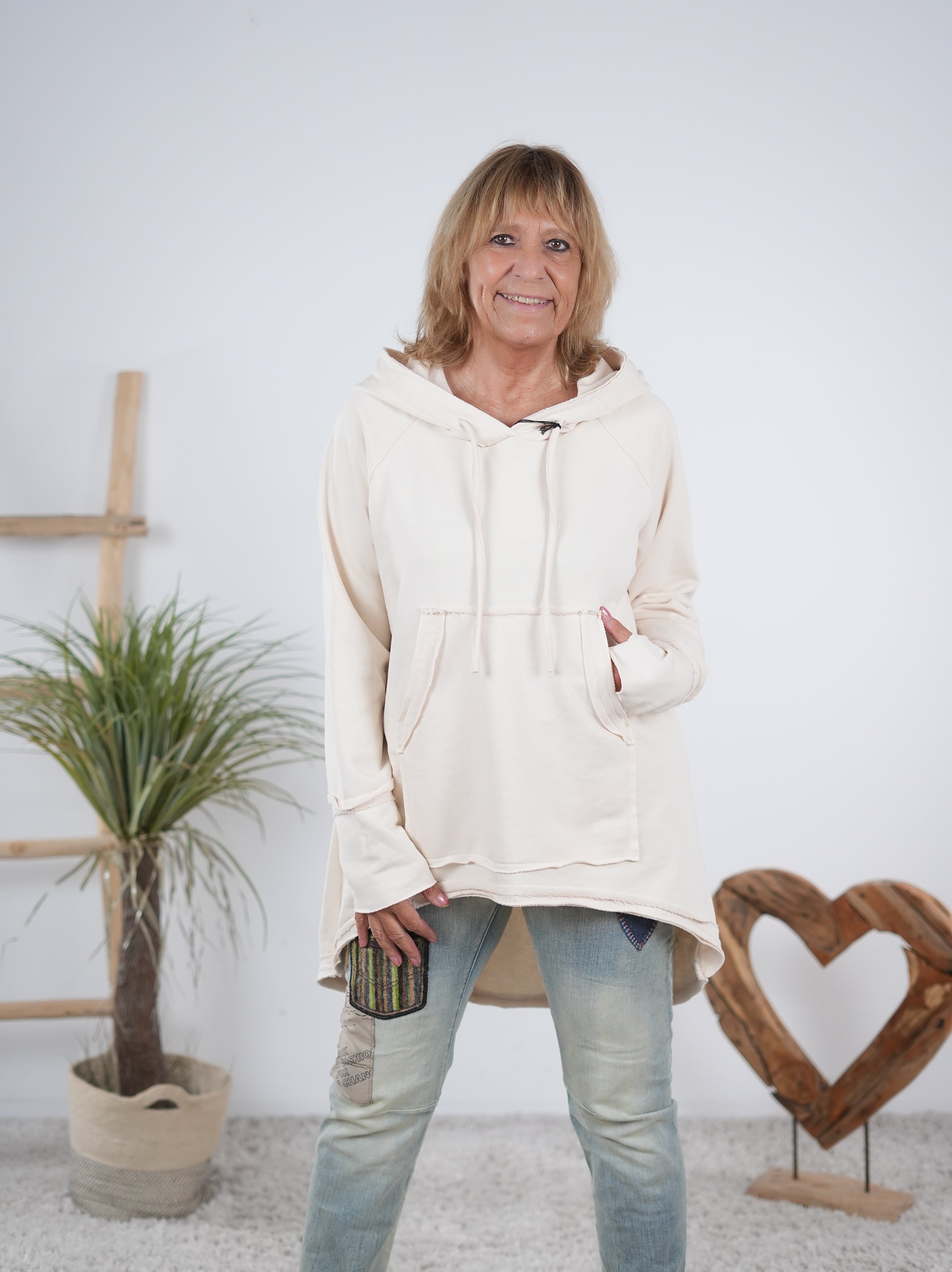 Oversize Longhoody mit Känguru Tasche Vanille