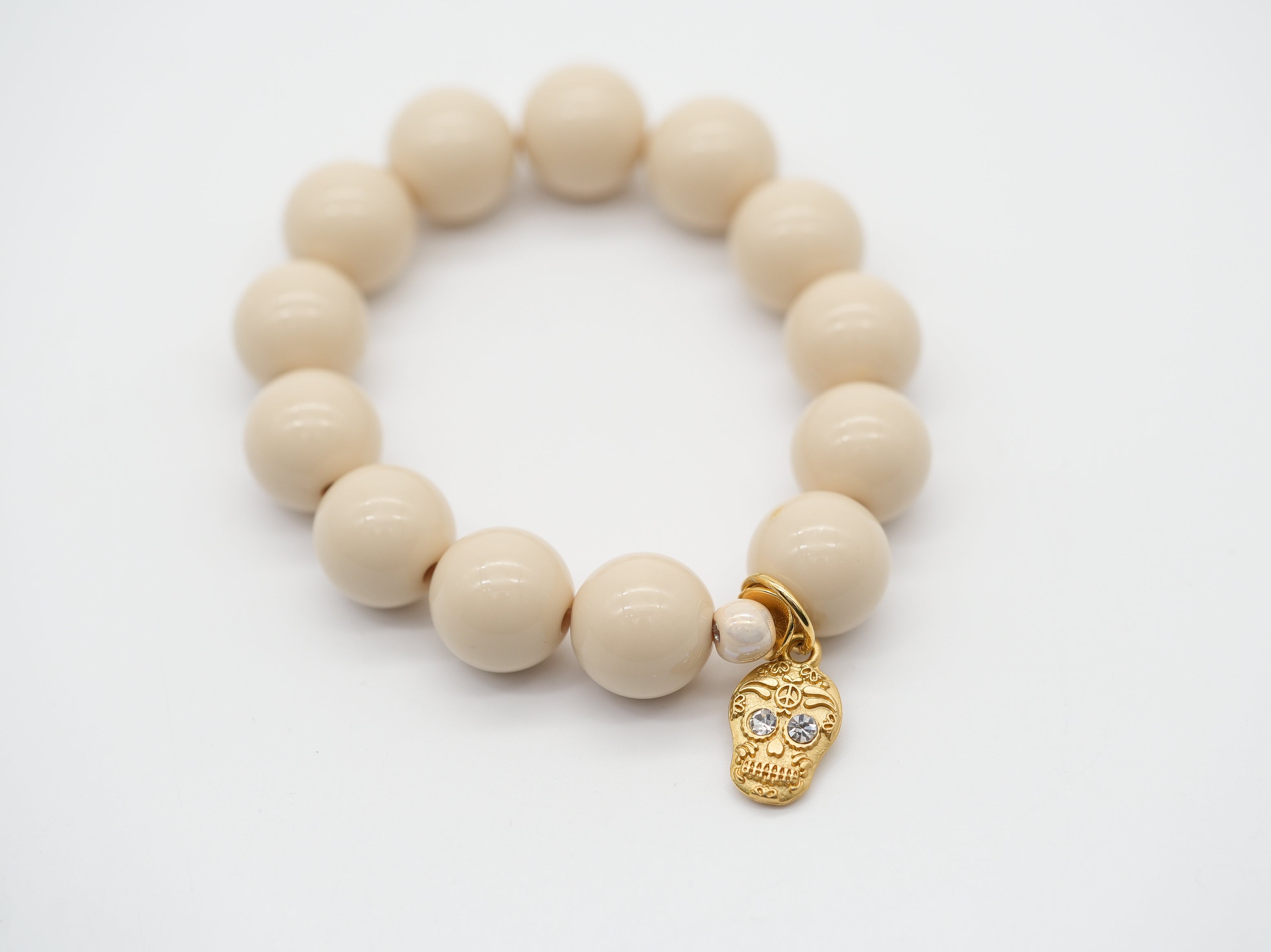 SchauTime Armband, Keramikperlen mit Skull Amulett