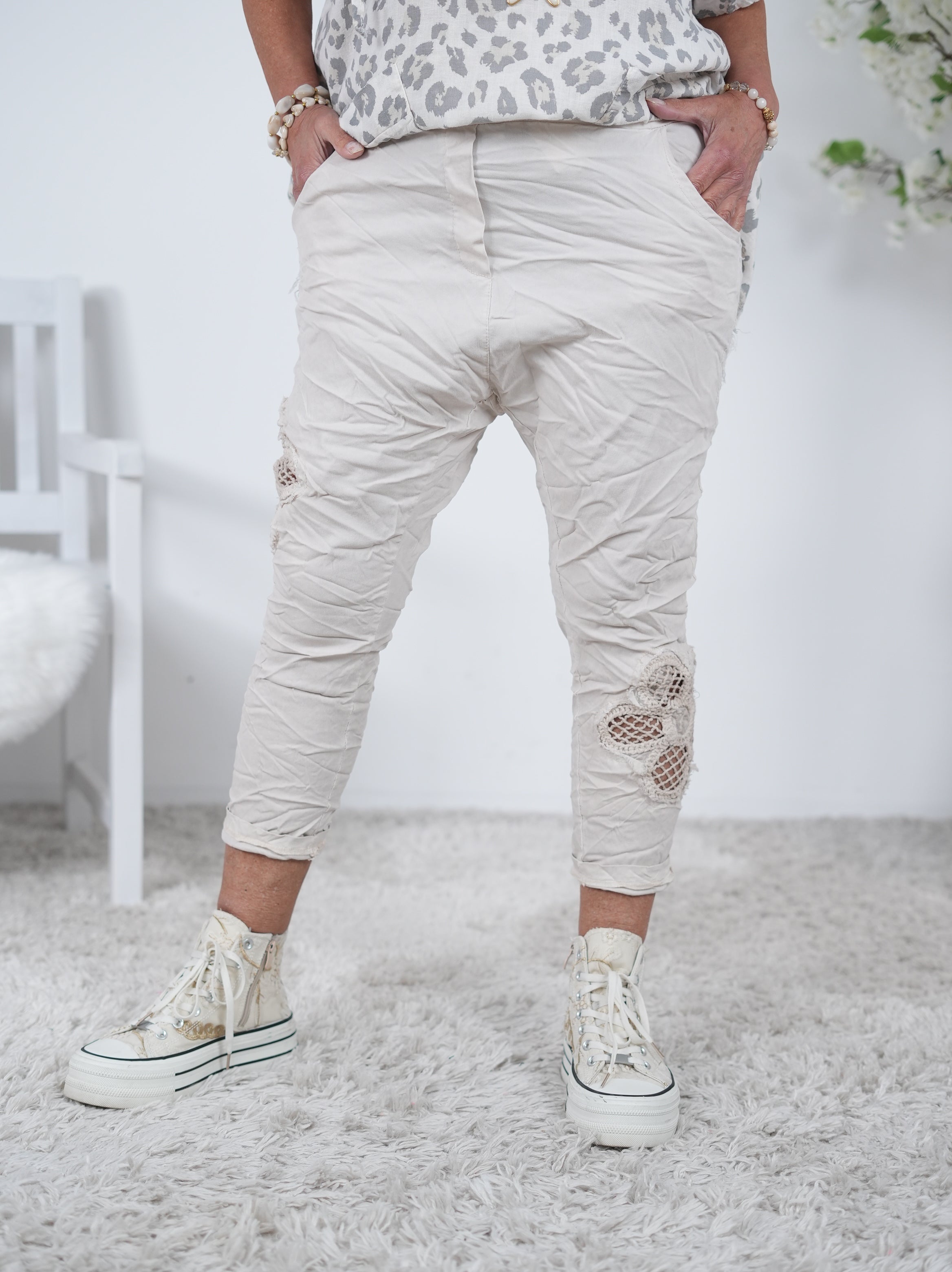 Baggy mit Häkeleinsatz am Beinabschluss Einheitsgröße (ca Gr. 38-44) Beige