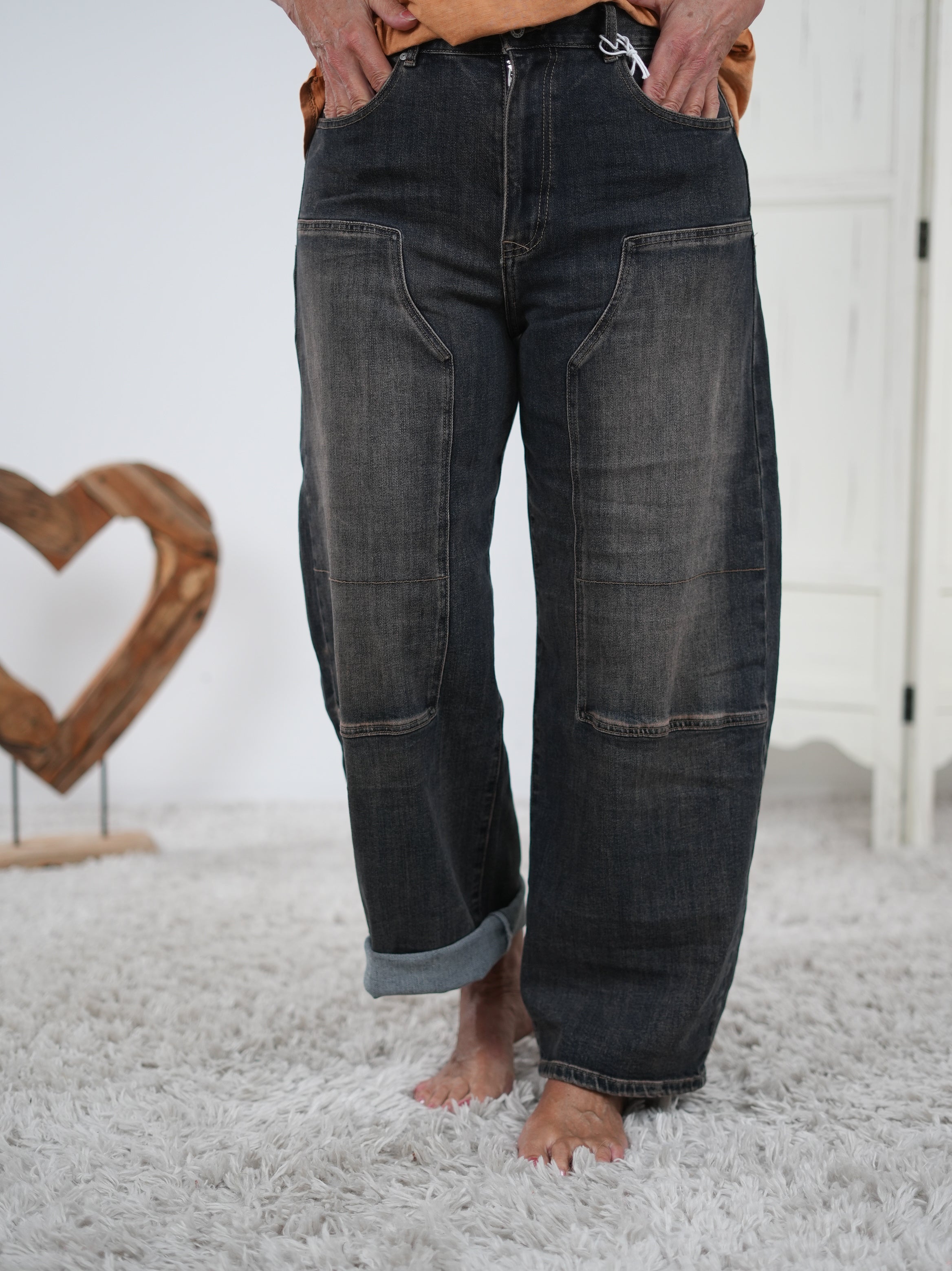 Bottle Jeans mit hellen Akzenten