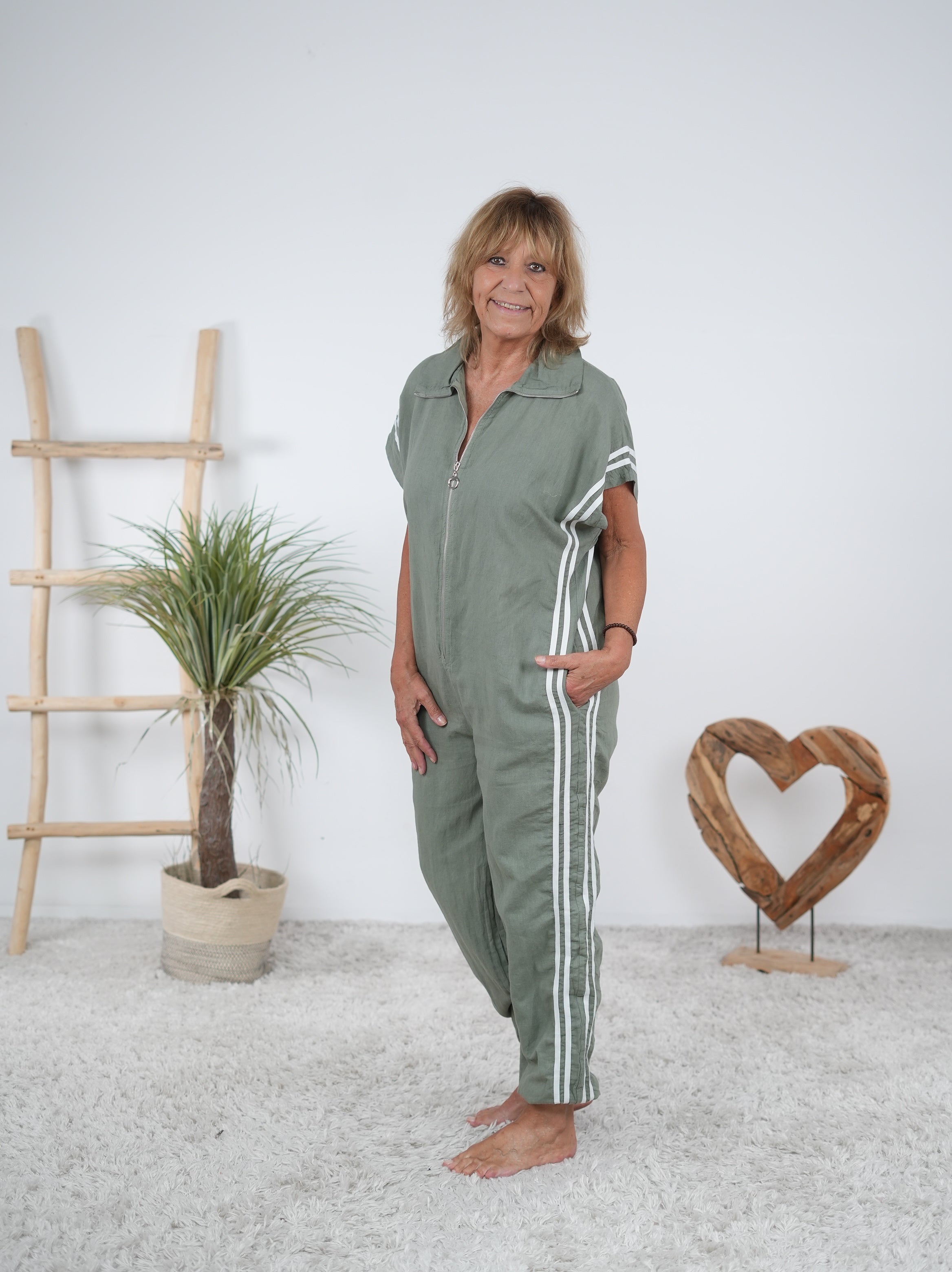 Lässiger Jumper im Materialmix mit seitlichen Streifen