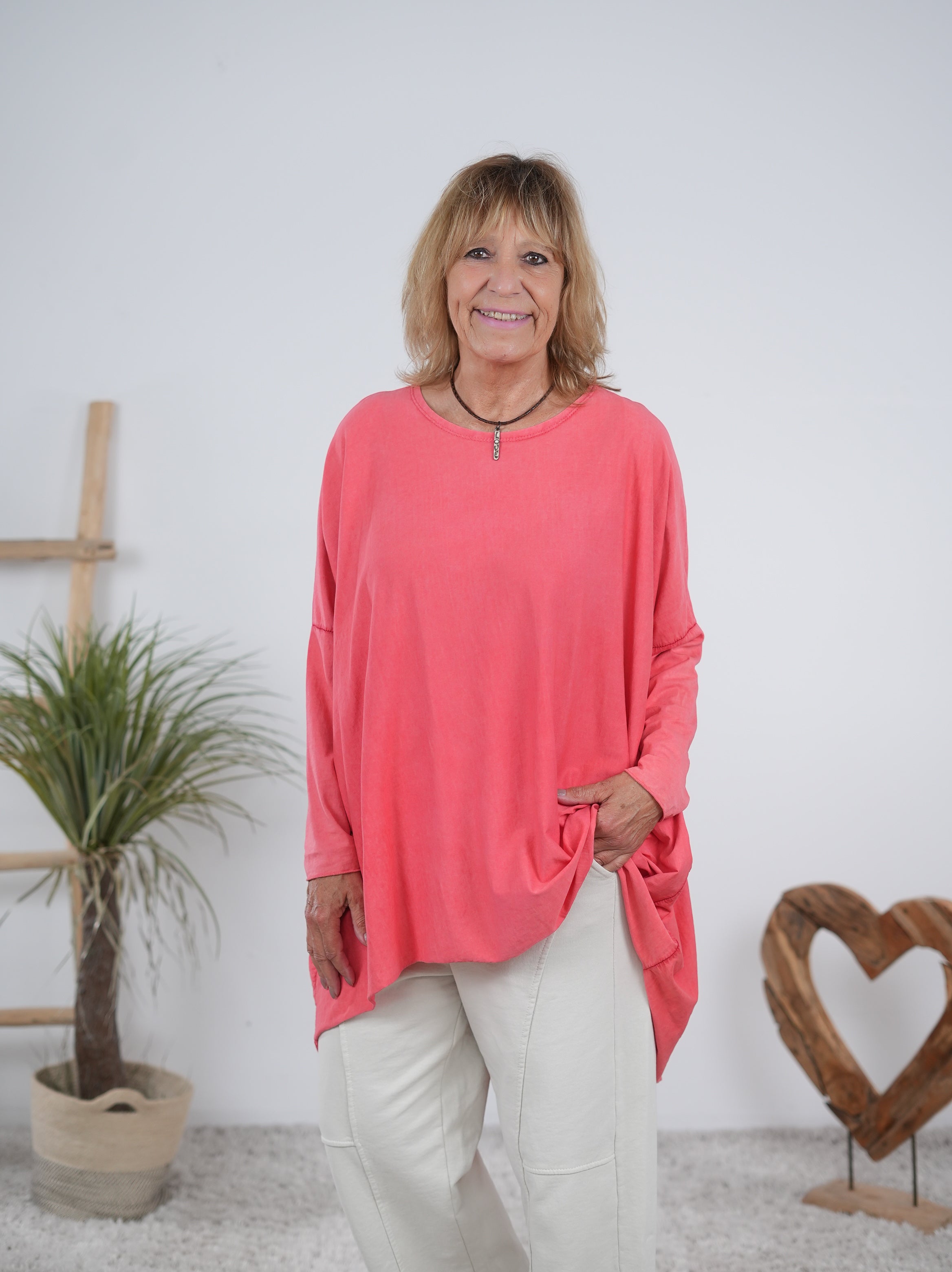 langarm Shirt im Vokuhila Schnitt Rot