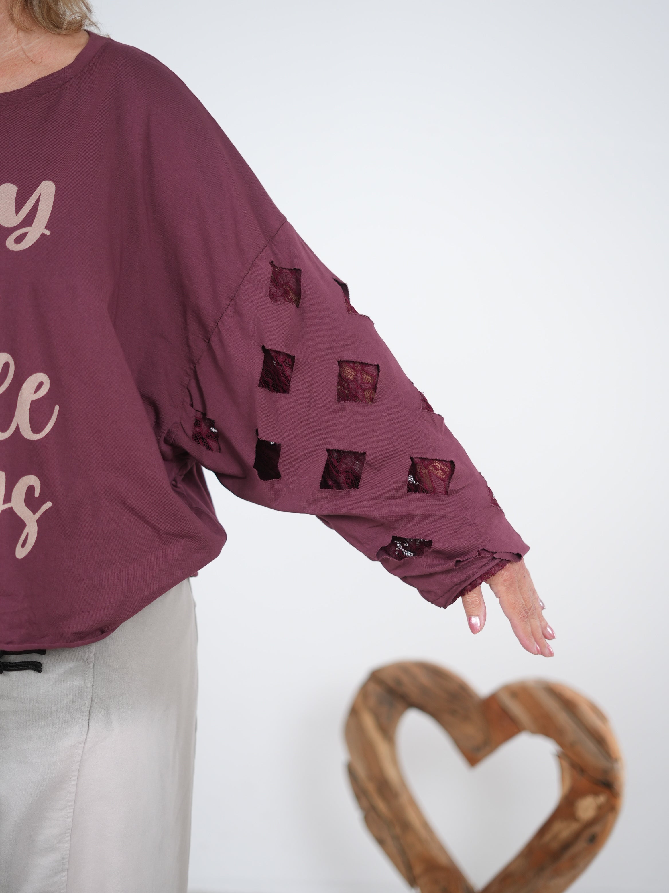 langarm Shirt Schriftzug und auffälligen Ärmeln