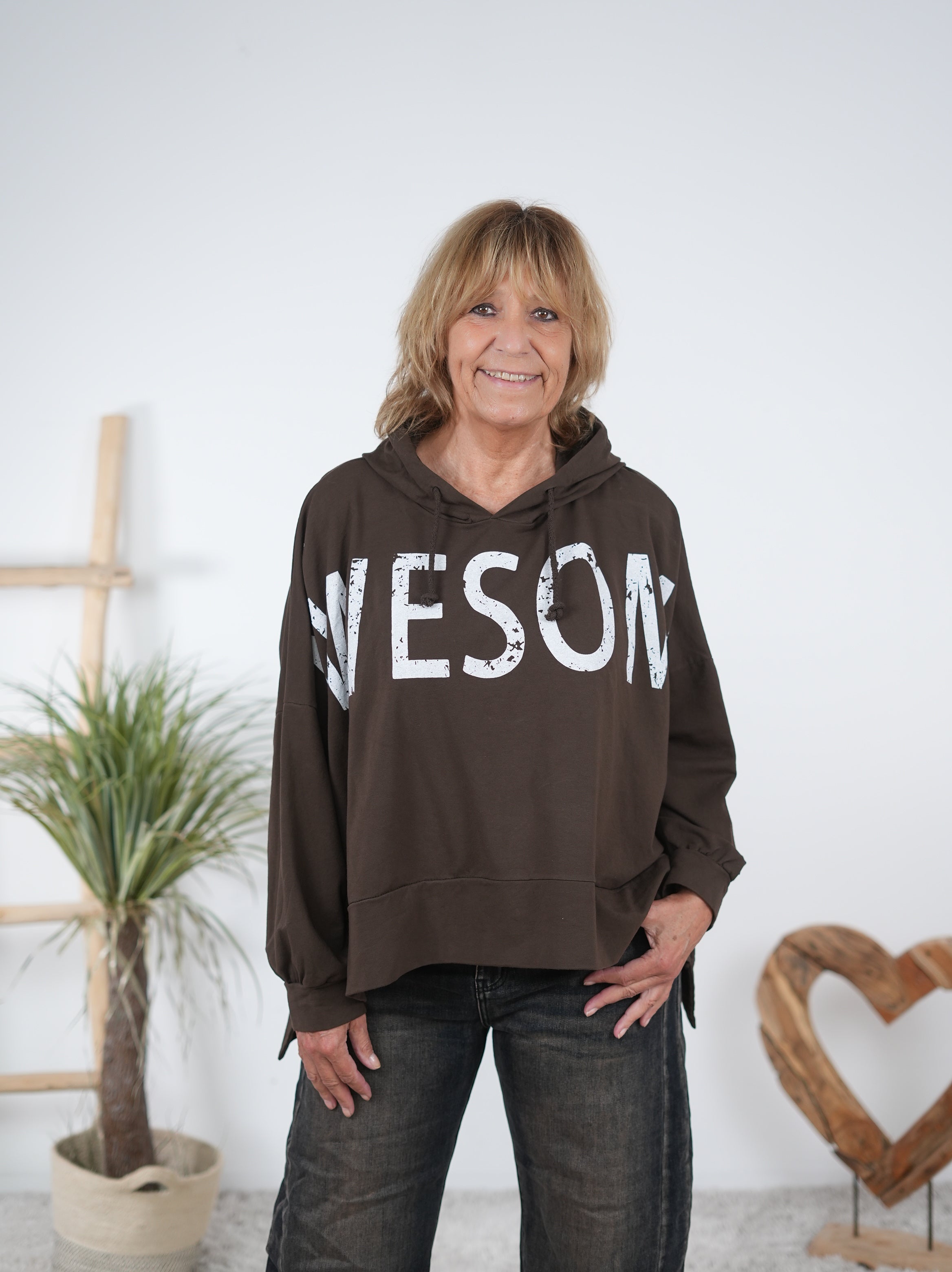 leichter Hoody im Vokuhila Schnitt