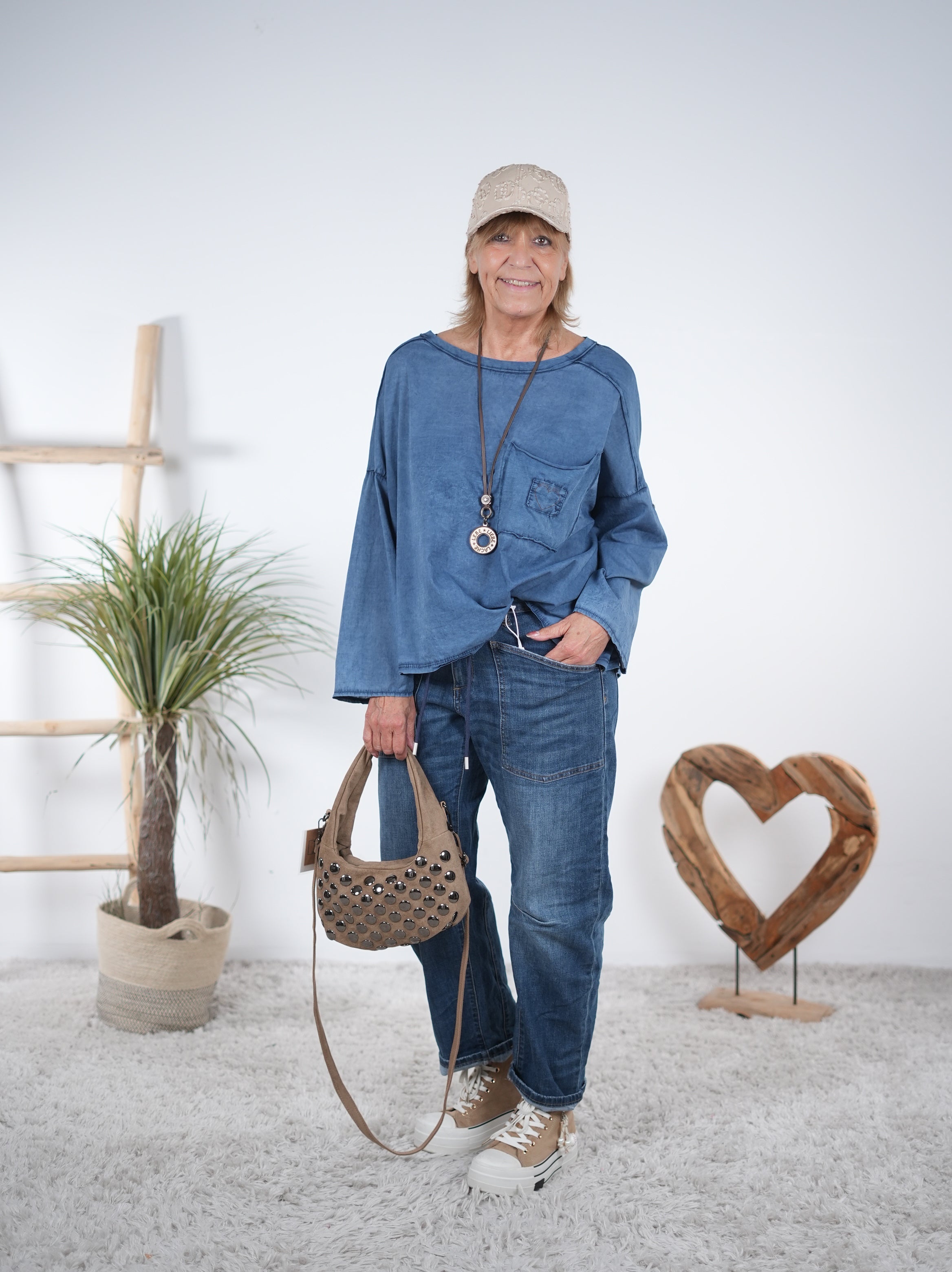 leichtes Blusen Shirt mit kleinem Patch Blau