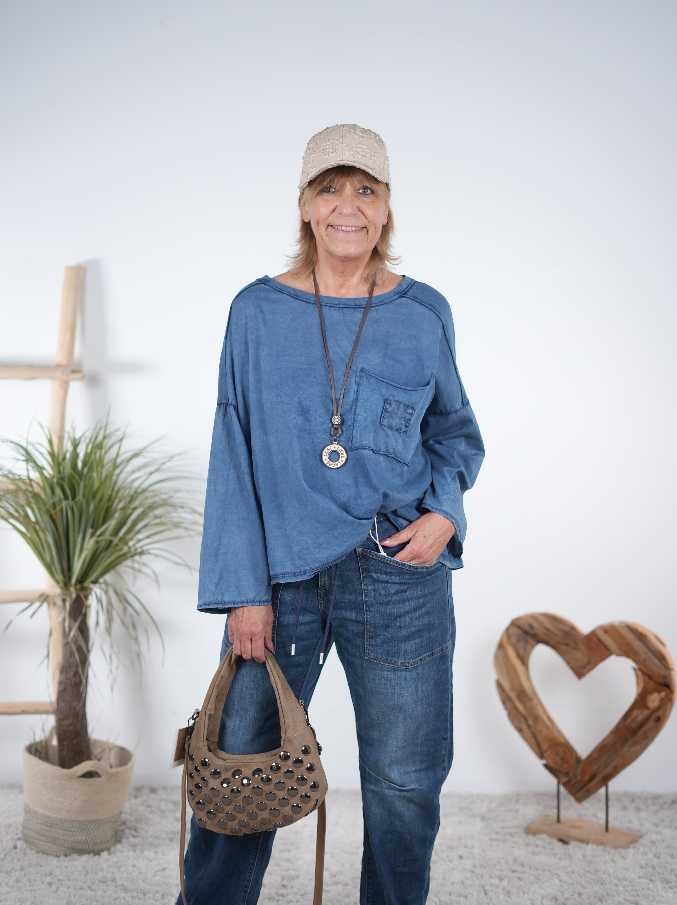 leichtes Blusen Shirt mit kleinem Patch