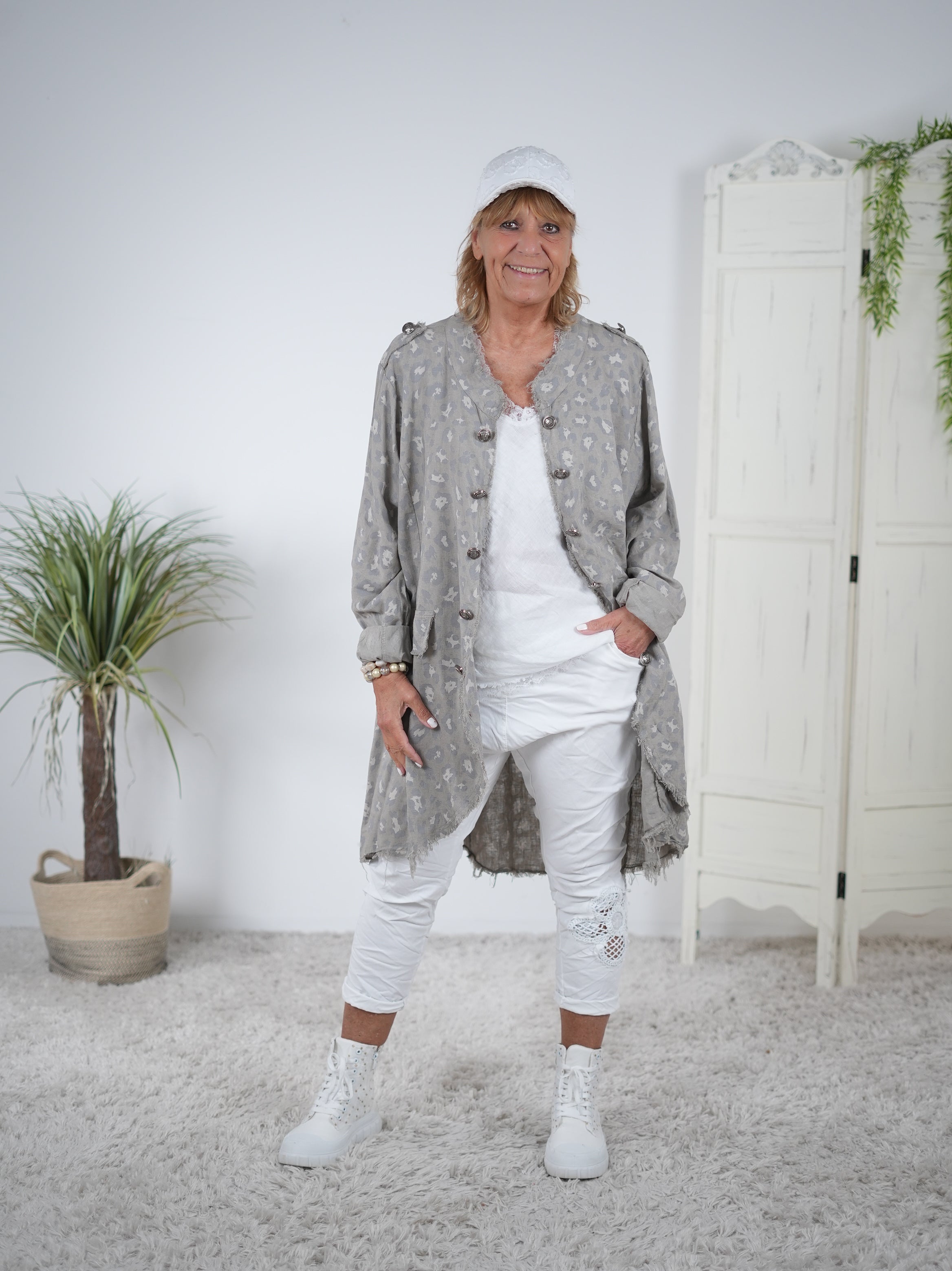 Leinen Cardigan im Leo Look Taupe