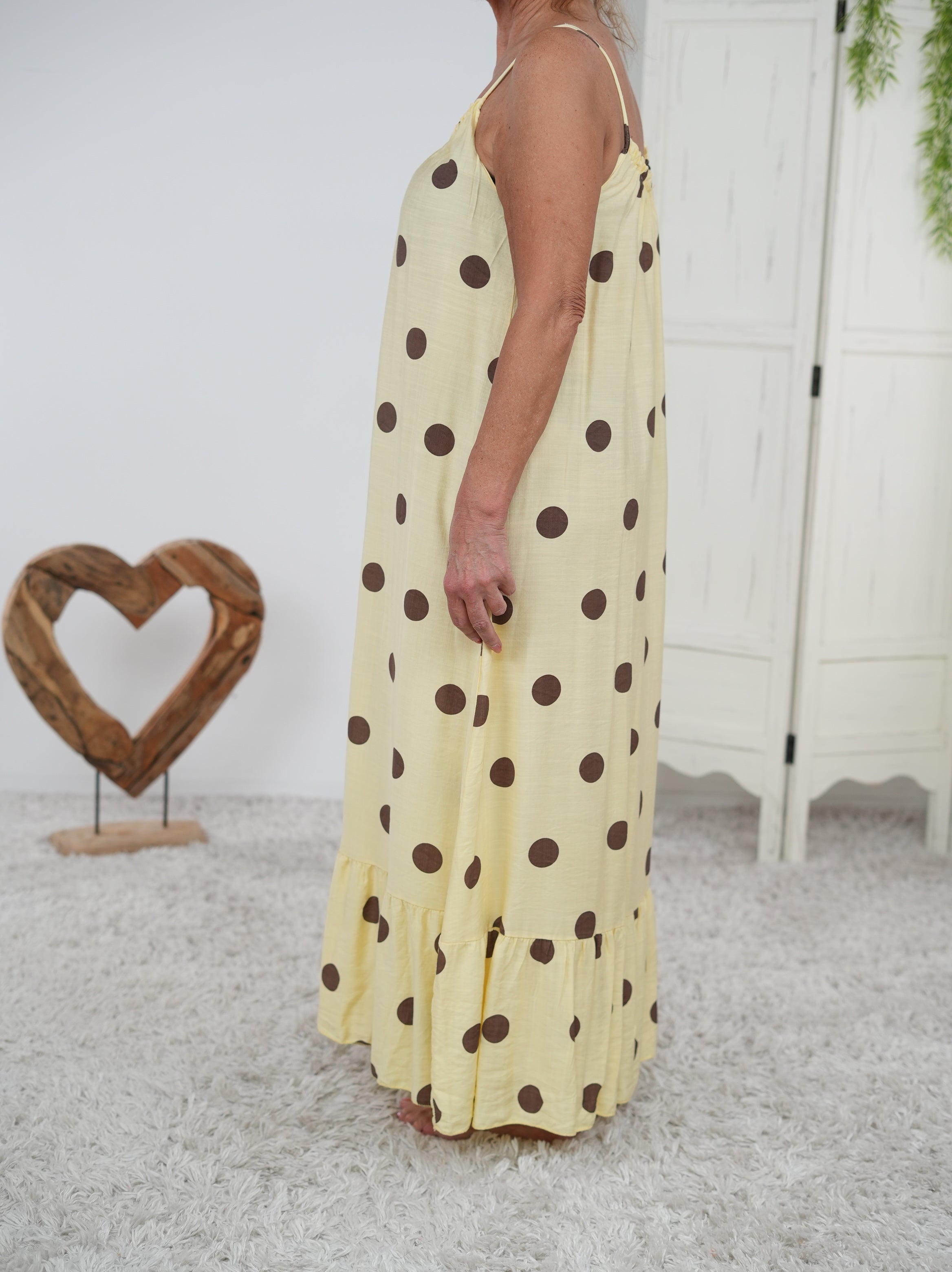 Luftiges Kleid mit Spaghetti Trägern im Dot Design