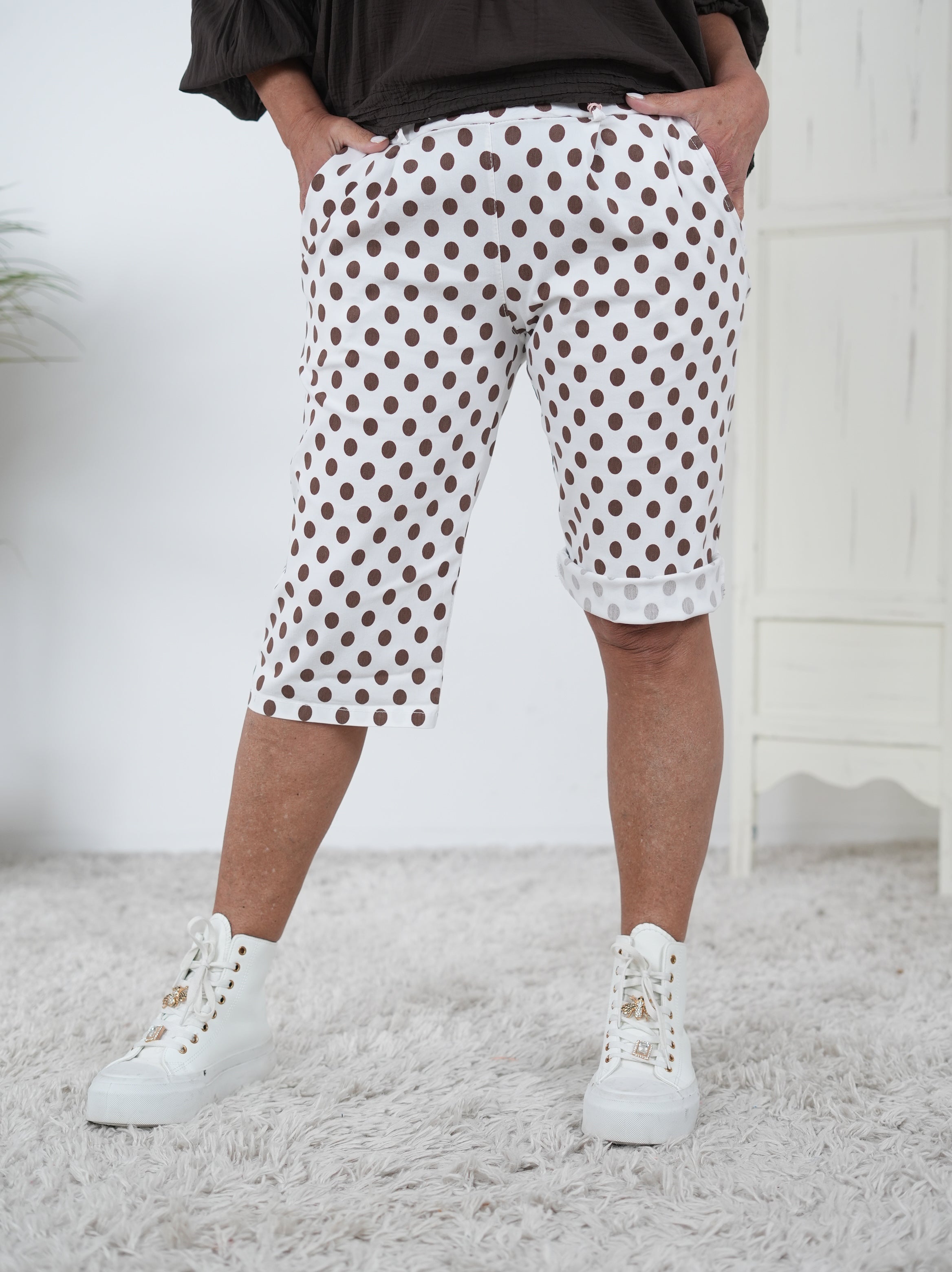 Niedliche Short im Dot Design