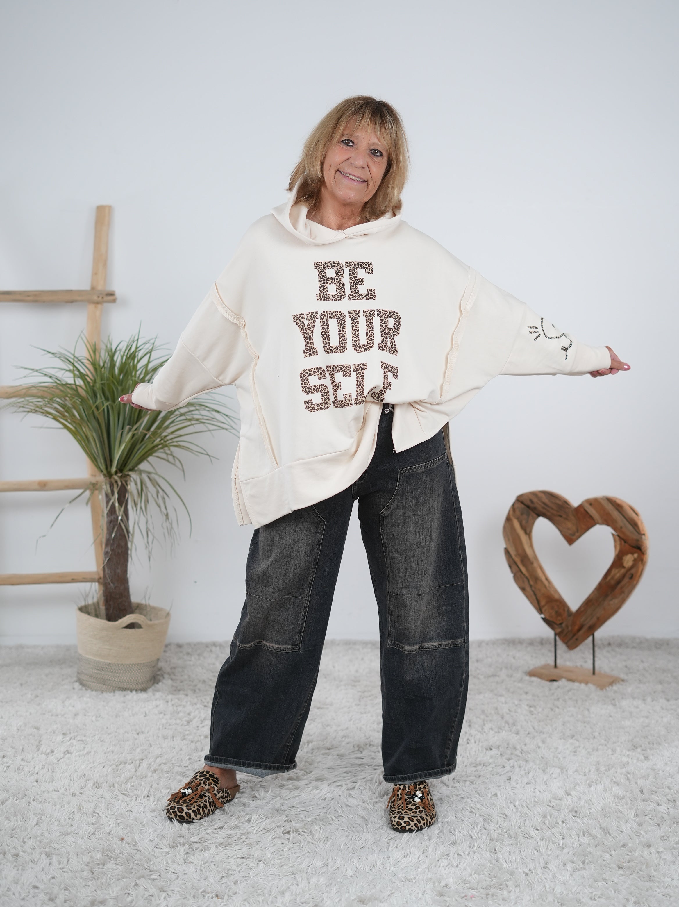 oversize Hoody mit großem Leo Print und Ärmelbündchen