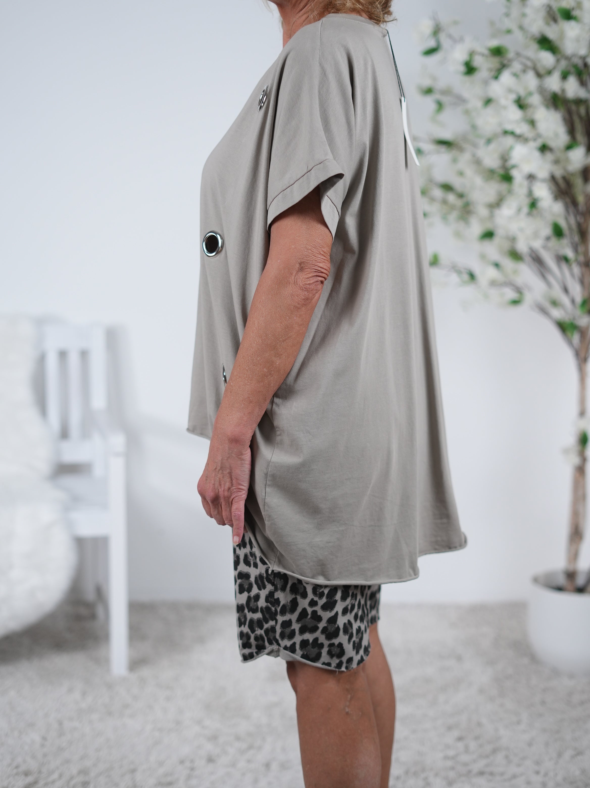 oversize Shirt mit Rundhalsausschnitt und Ösen