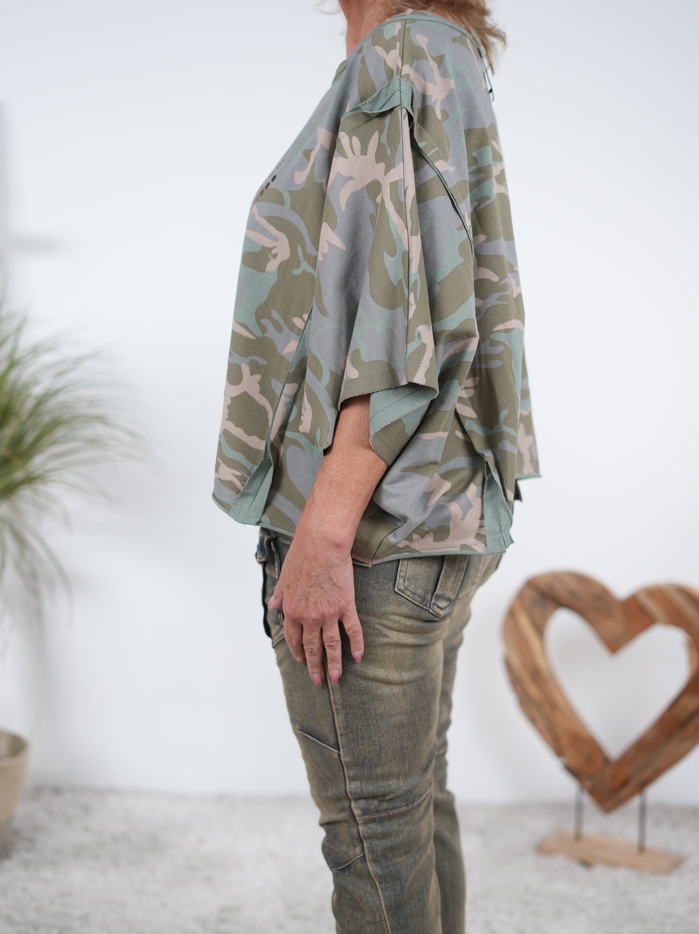 Poncho Shirt im Camouflage Look mit Rundhalsausschnitt
