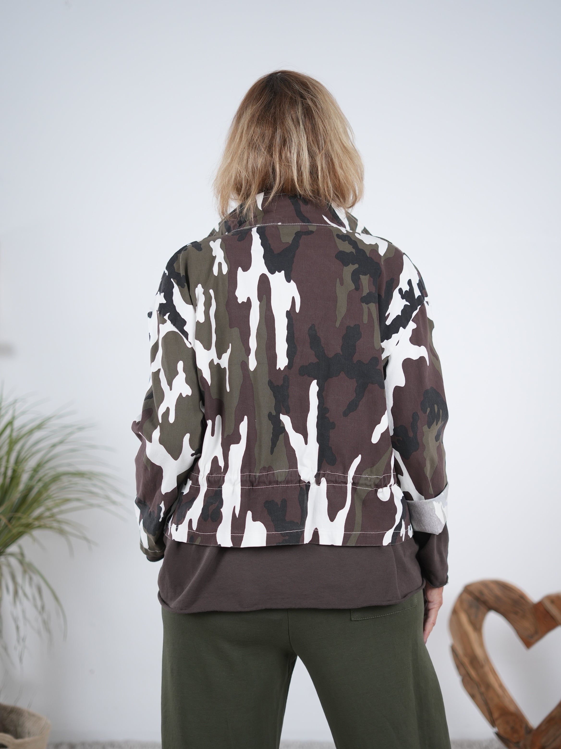 leichte Camo Jacke mit aufgesetzten Taschen