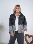 ausgefallene Jeans Jacke mit großem Motiv, zweifarbig