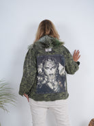 Trendige Jeans Jacke im Camo Look