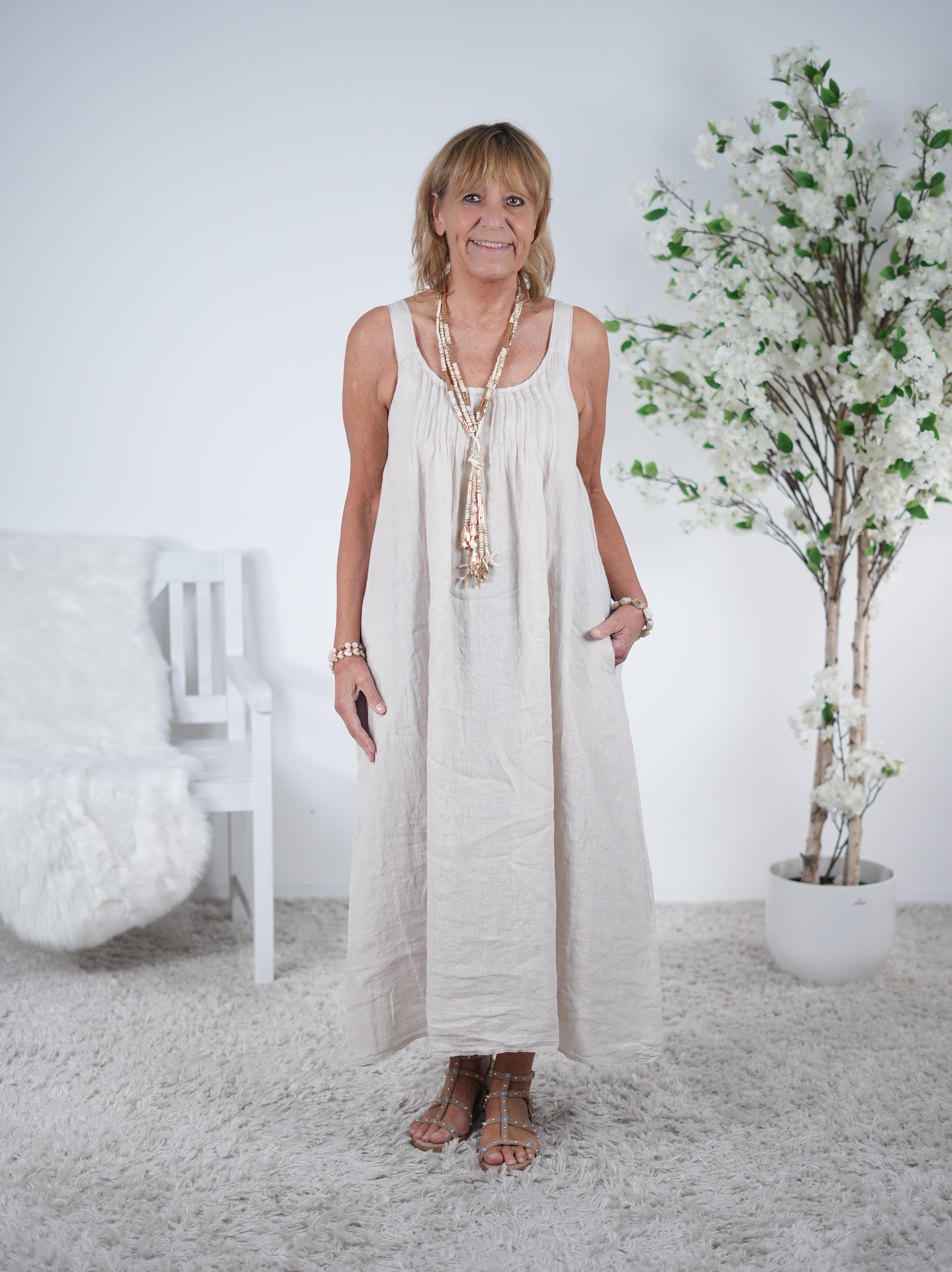 Leinen Kleid mit breiten Trägern Einheitsgröße (ca Gr. 40-44) Beige