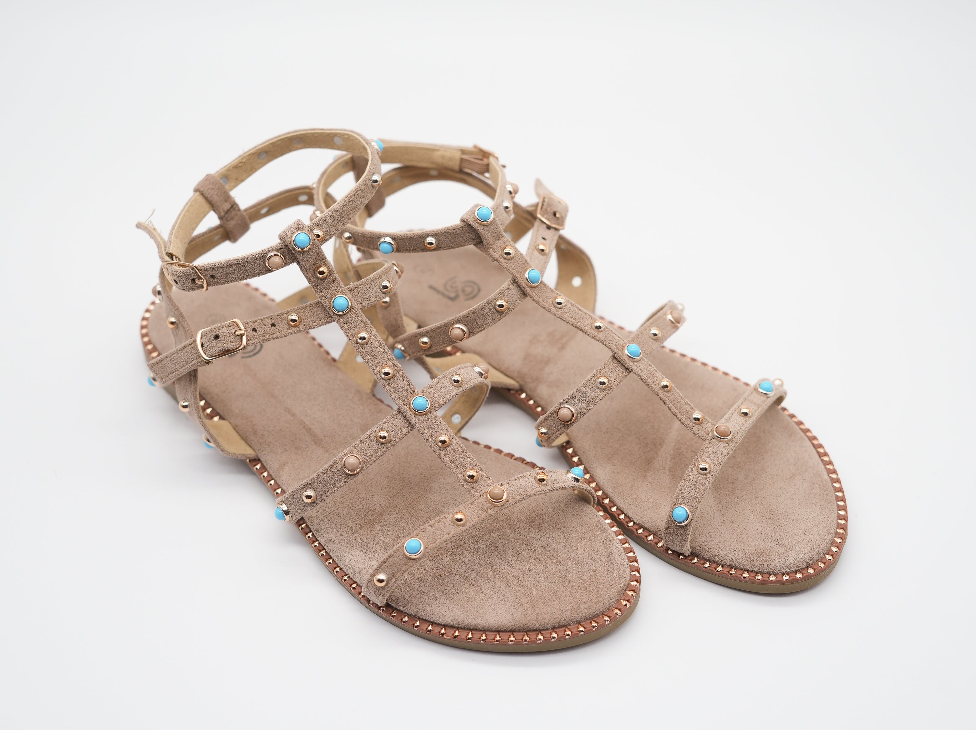 Sandalen mit Nieten