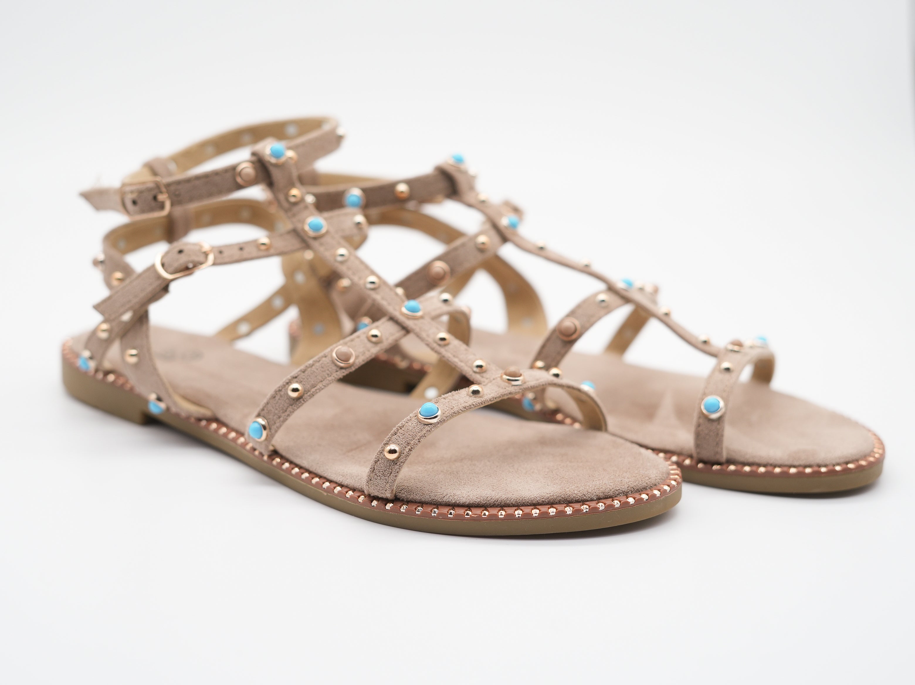 Sandalen mit Nieten Beige