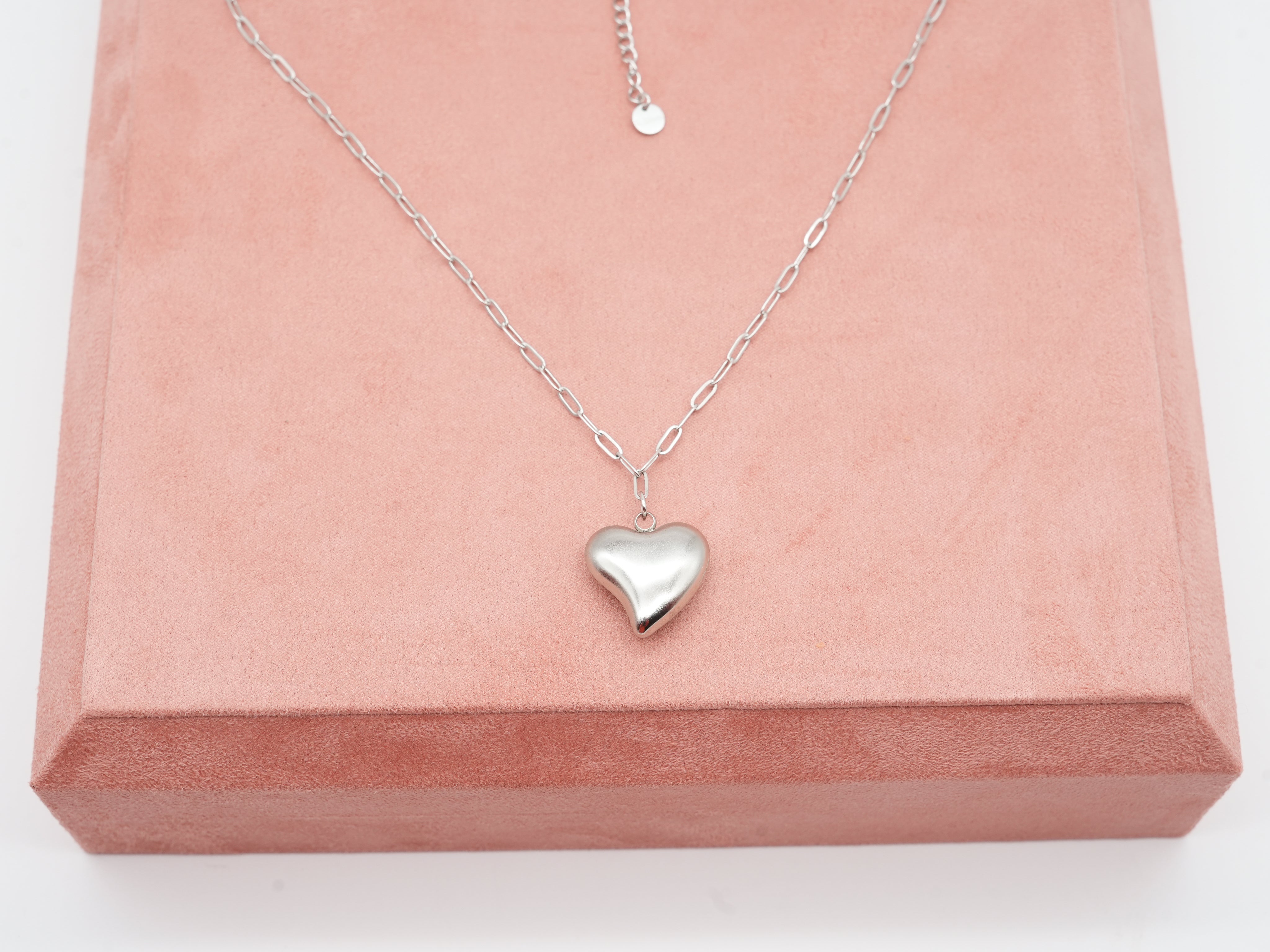 Feine Gliederkette mit Herzchenanhänger