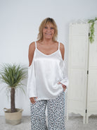 Wunderschöne Bluse, schulterfrei Weiß