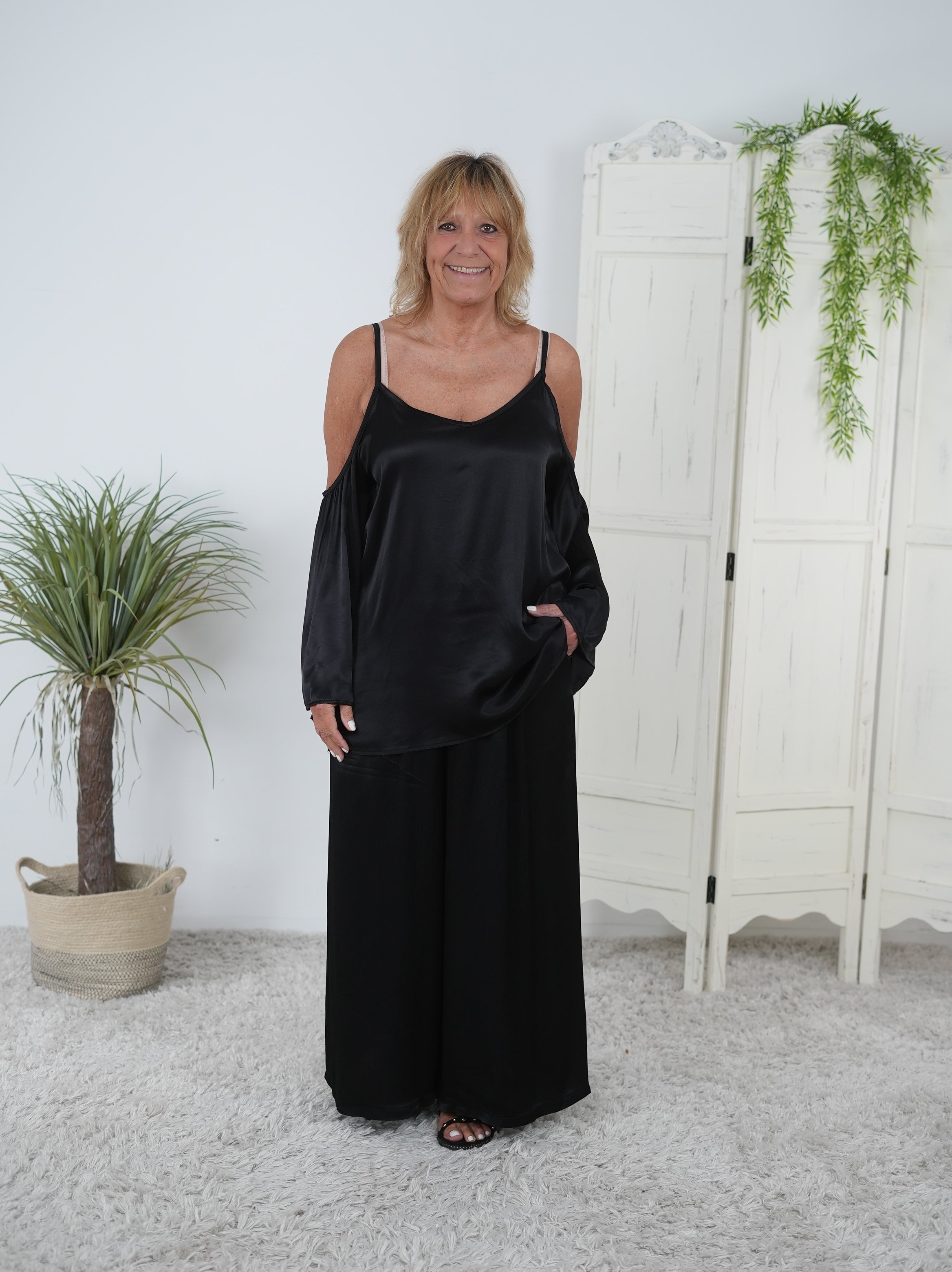 Wunderschöne Bluse, schulterfrei
