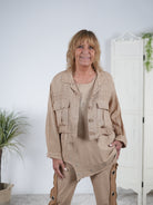 Crop Leinen Jacke mit Knopfleiste Camel