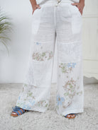 Wunderschöne Marlene Hose aus Leinen mit Blümchen Weiß