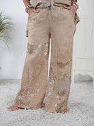 Wunderschöne Marlene Hose aus Leinen mit Blümchen Camel
