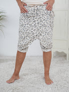 Kurze Leo Baggy mit Überwurf vanille