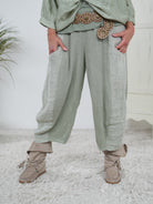 Culotte Hose mit großen Eingriffstaschen und Gummizug Olive