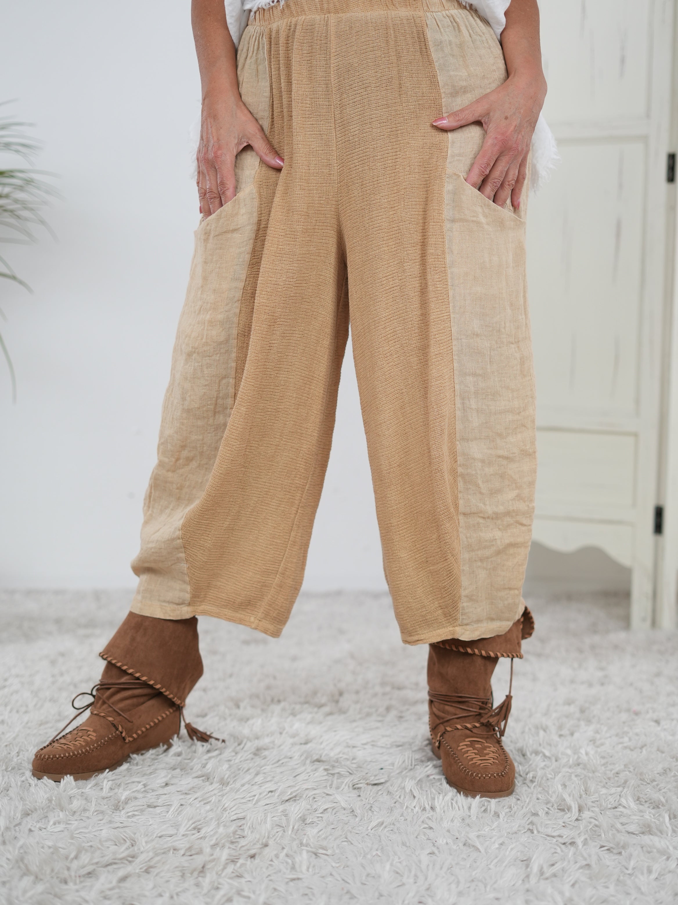 Culotte Hose mit großen Eingriffstaschen und Gummizug Camel