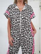 Leinen Mix Jumper im Leo Look