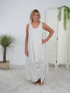 Leichtes Baumwoll-Kleid mit Raffung Beige