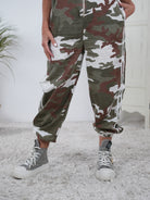 Hingucker Jumper in Camouflage mit seitlichen Streifen