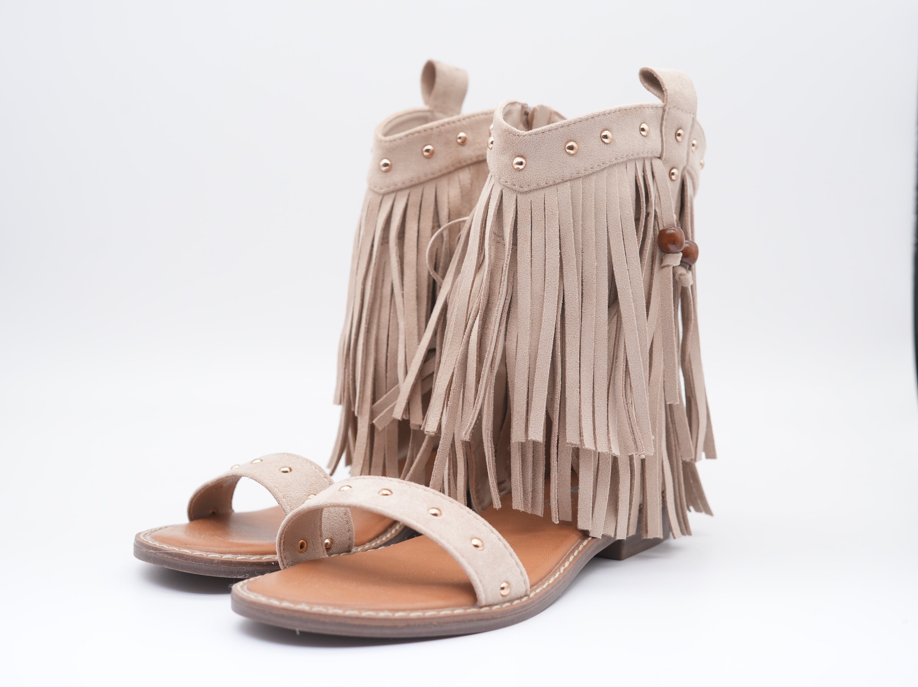 Sandalen mit Fransen