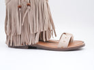 Sandalen mit Fransen