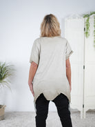 asymmetrisch geschnittenes oversize Shirt, Naturton