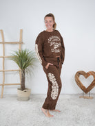 Ausgefallener 2-Teiler mit Hingucker Print Schoko