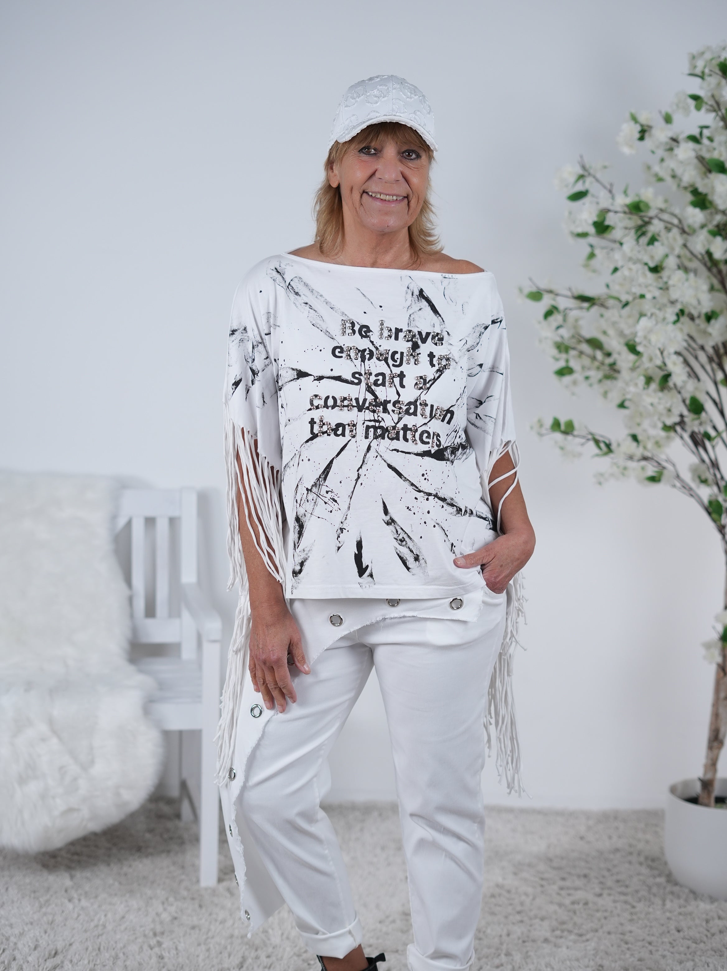 ausgefallener Poncho mit Fransen Weiß