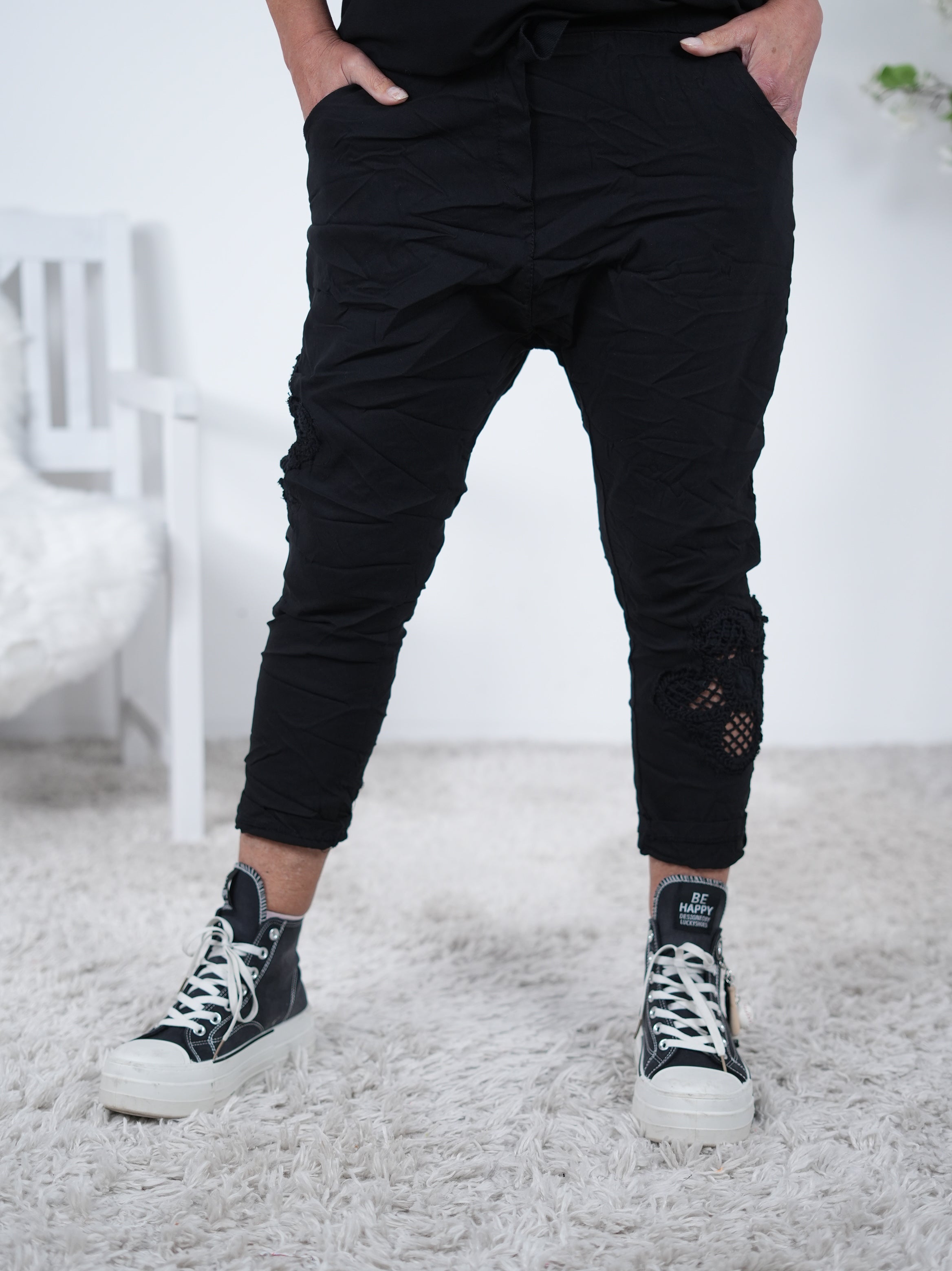 Baggy mit Häkeleinsatz am Beinabschluss Einheitsgröße (ca Gr. 38-44) Schwarz