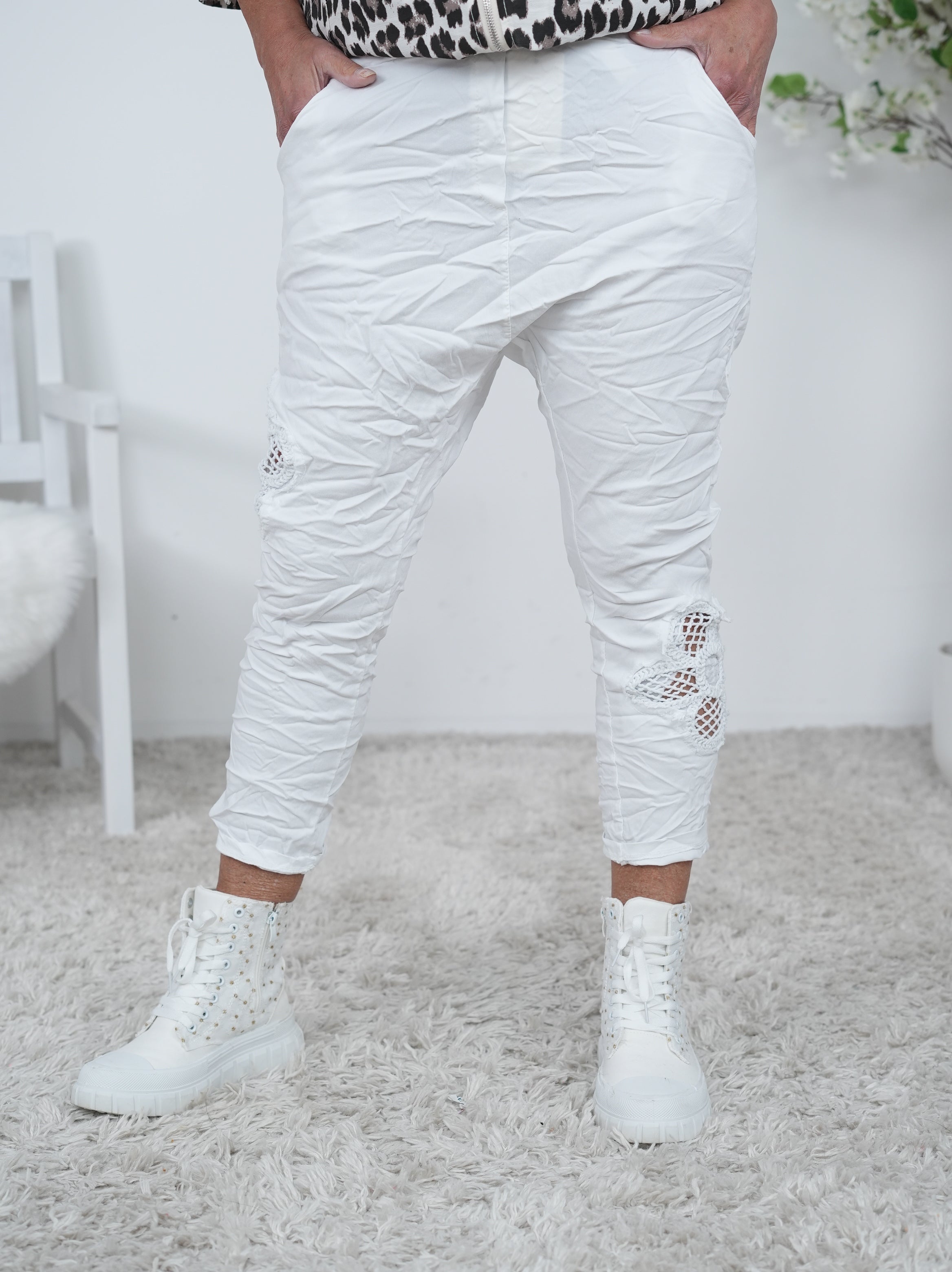 Baggy mit Häkeleinsatz am Beinabschluss Einheitsgröße (ca Gr. 38-44) Weiß