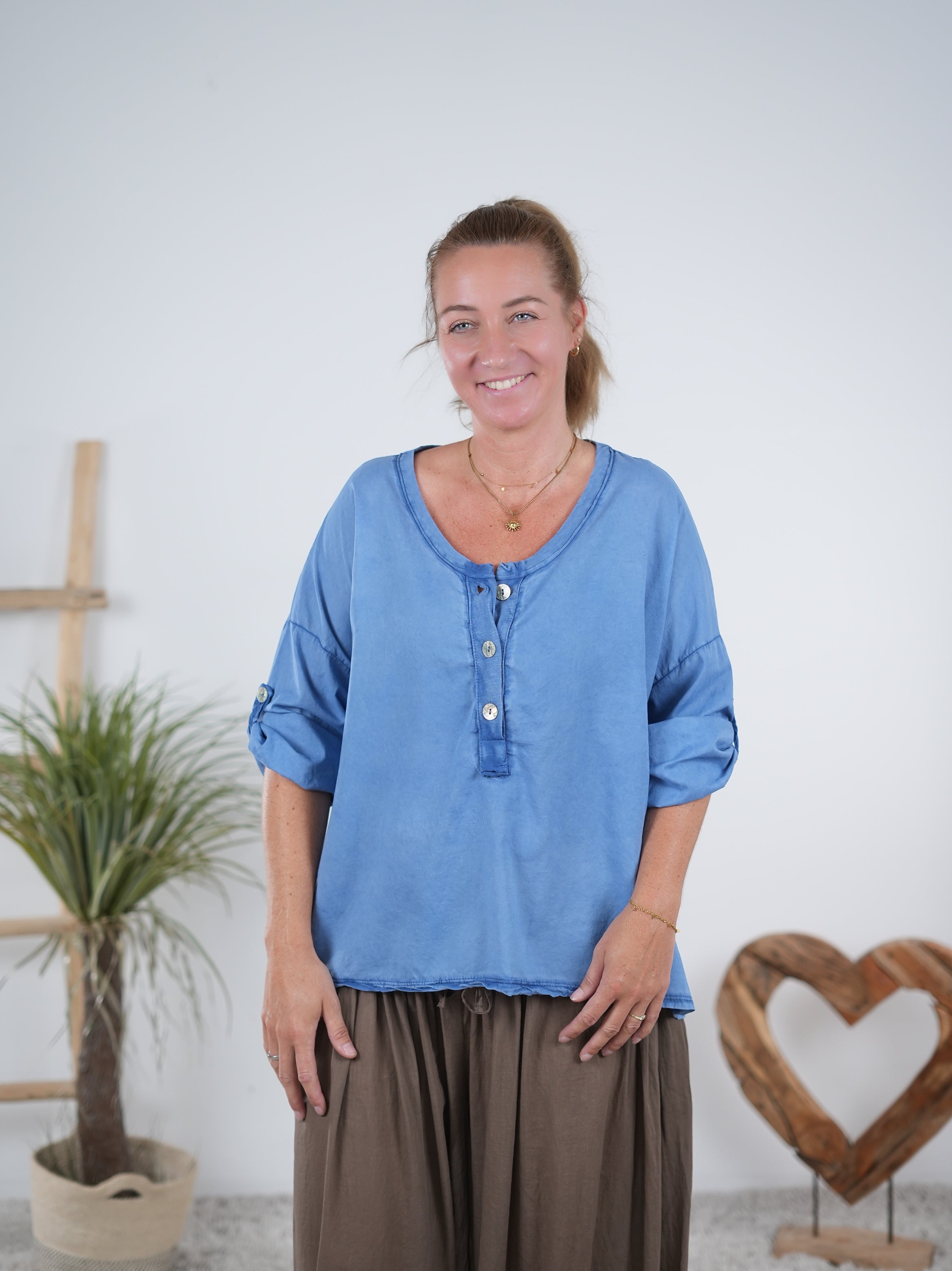 Basic Shirt mit Knopfleiste, kastig geschnitten Blau