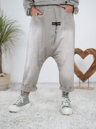 Baumwoll-Baggy mit auffälliger Waschung Taupe