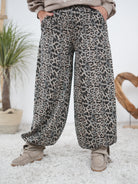 Baumwoll-Pumphose im Leo Look Olive