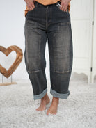 Bottle Jeans mit hellen Akzenten