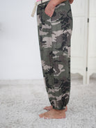 Camouflage Pumphose mit Gürtel